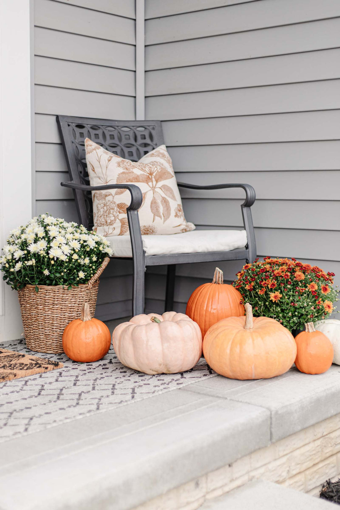 Fall front porch display on a Hawthorn Woods estate lot