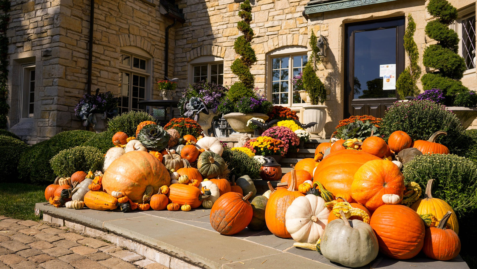 Heirloom fall porch display in Northbrook, IL